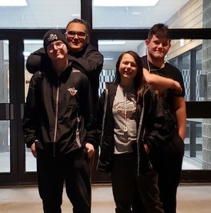 Meet your Posher, Logan